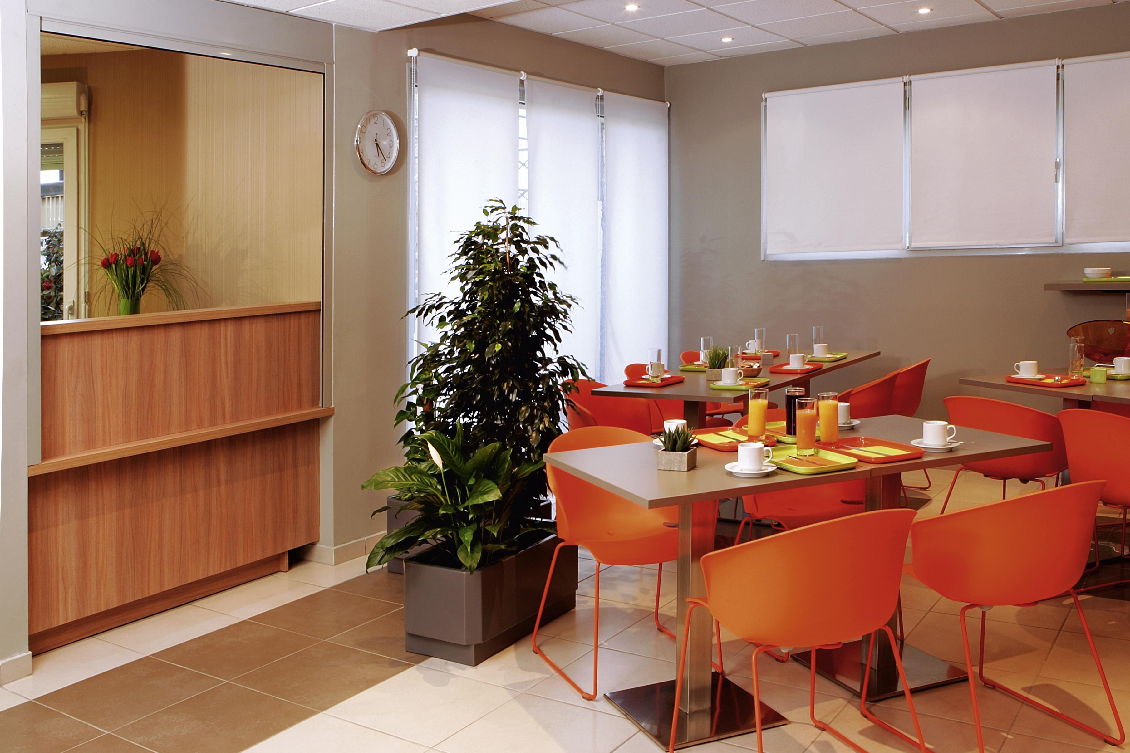 อพาร์ตโฮเต็ล อดาจิโอ แอคเซส โนฌอง ซู มาร์น Aparthotel โนฌ็อง-โซร์-มาร์น ภายนอก รูปภาพ