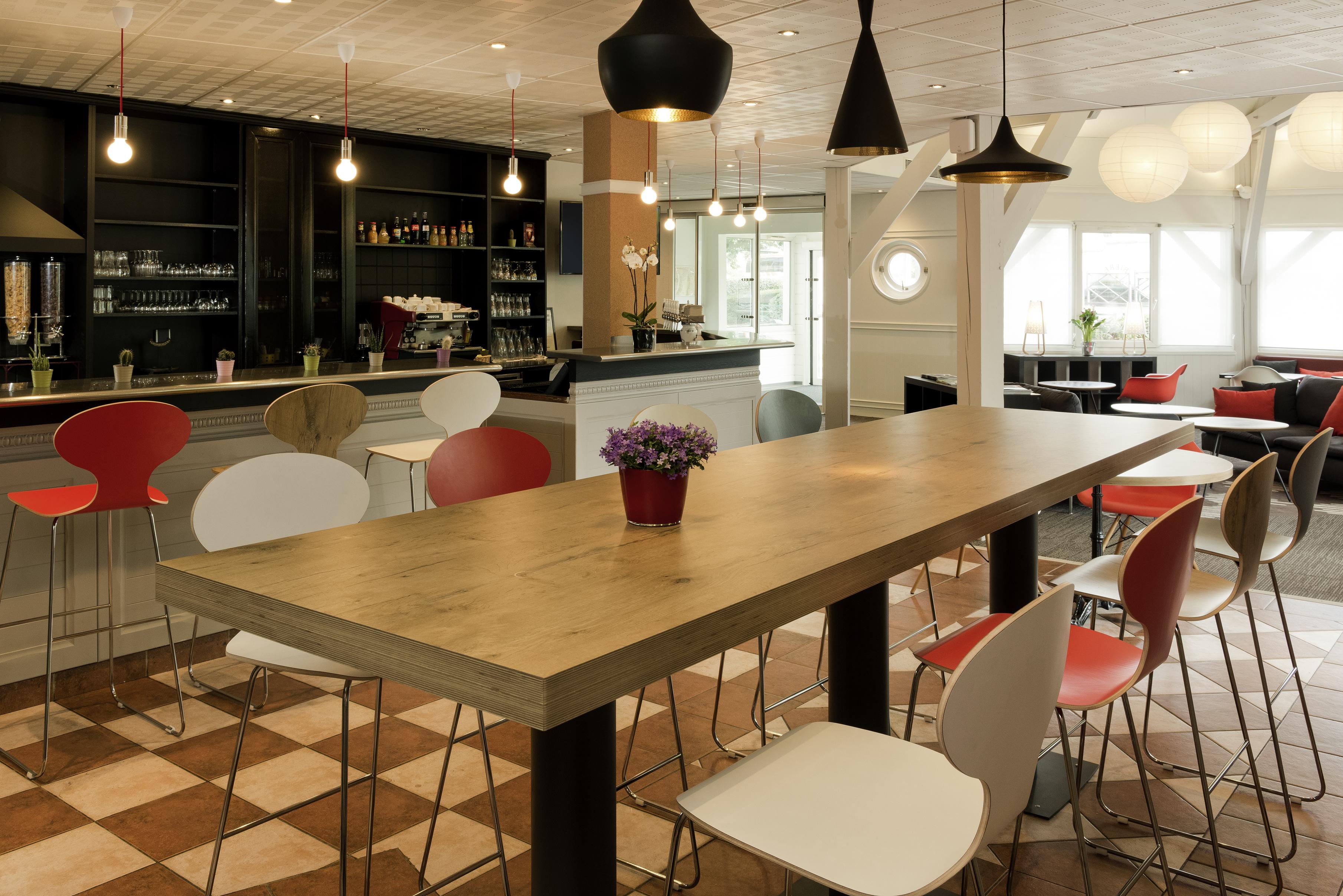 อพาร์ตโฮเต็ล อดาจิโอ แอคเซส โนฌอง ซู มาร์น Aparthotel โนฌ็อง-โซร์-มาร์น ภายนอก รูปภาพ