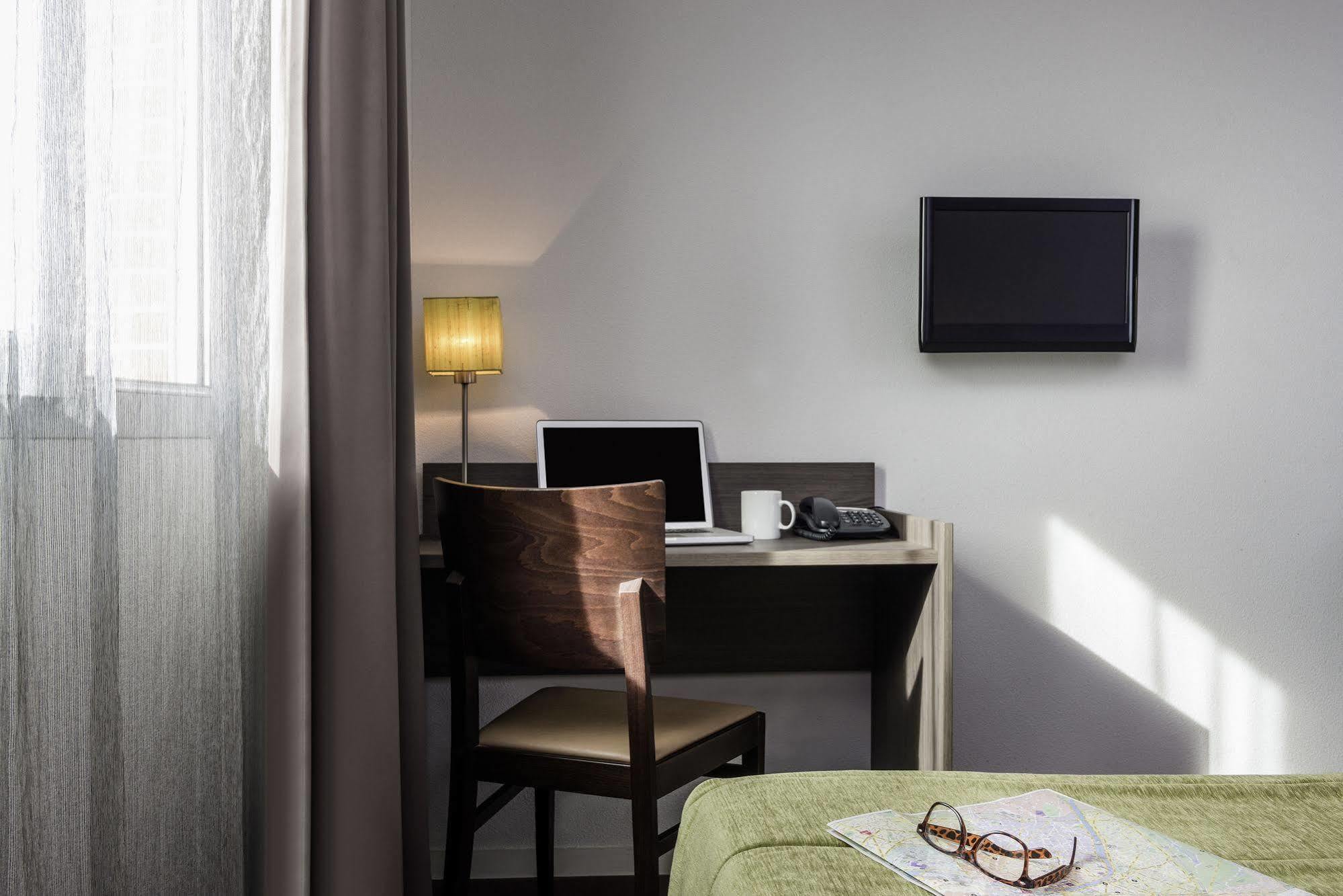อพาร์ตโฮเต็ล อดาจิโอ แอคเซส โนฌอง ซู มาร์น Aparthotel โนฌ็อง-โซร์-มาร์น ภายนอก รูปภาพ